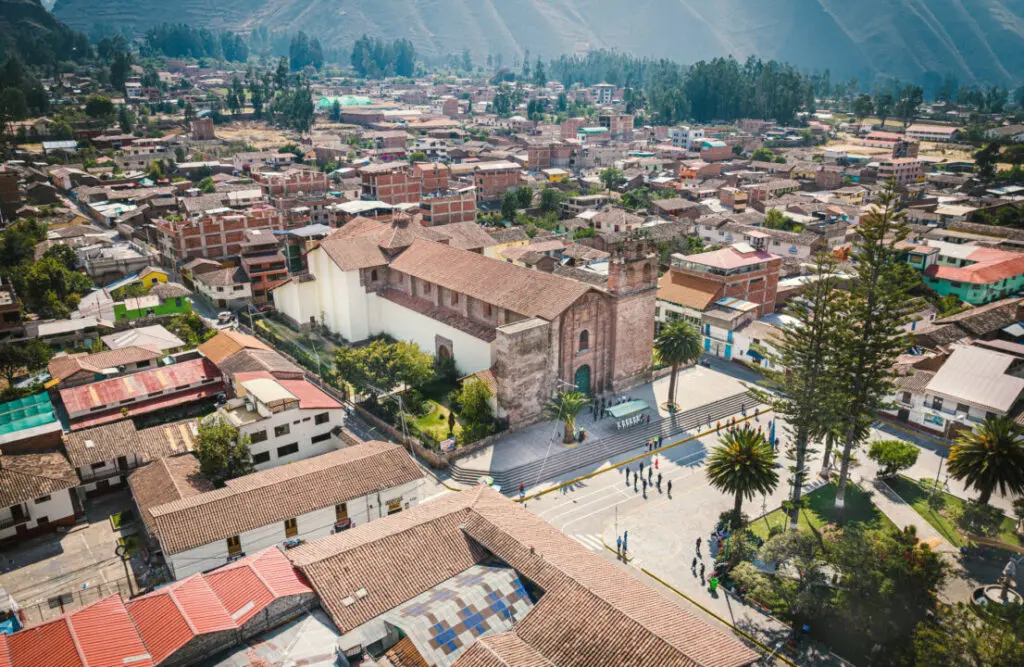 urubamba_main_square