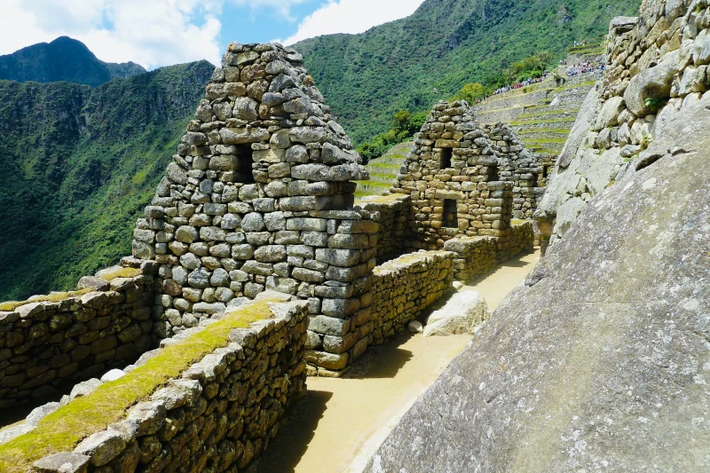 Who discovered the ancient Inca city of Machu Picchu?