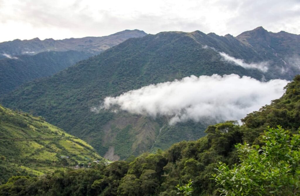 The mixture of climates can be observated throughout the Salkantay hike.