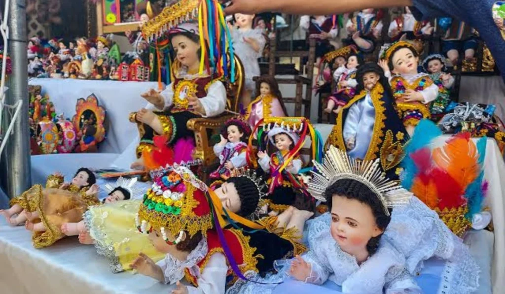 Santurantikuy à Cusco : ressens la magie de l’art, de la culture et de la tradition andine à Noël Santurantikuy à Cusco