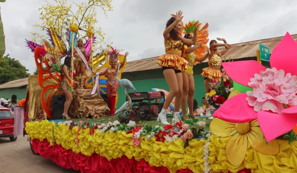 best carnivals in Peru