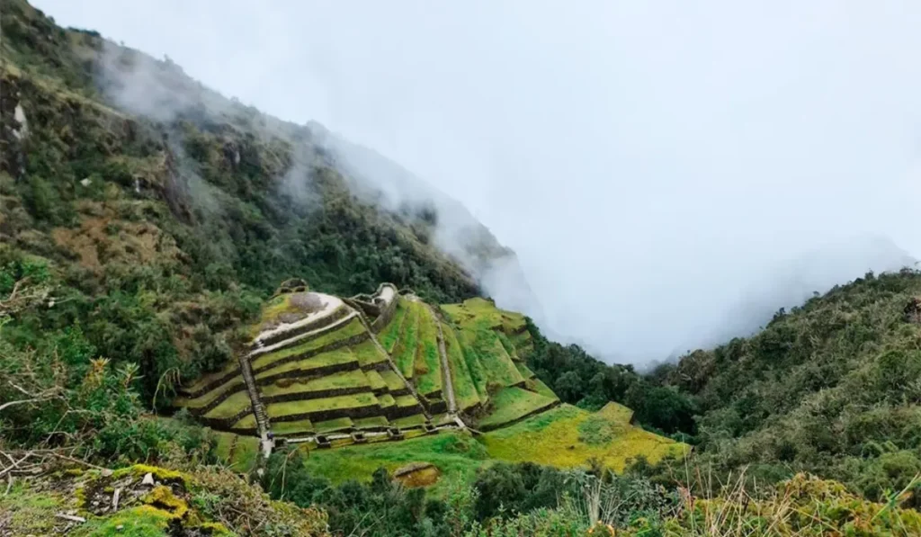 Archaeological Sites on the Inca Trail to Machu Picchu