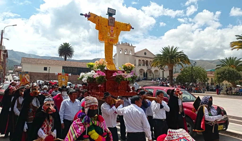 Cruz Velakuy: A verdadeira história desta festividade religiosa Cruz Velakuy