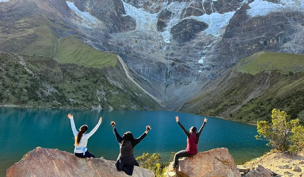 Trek to Rainbow Mountain