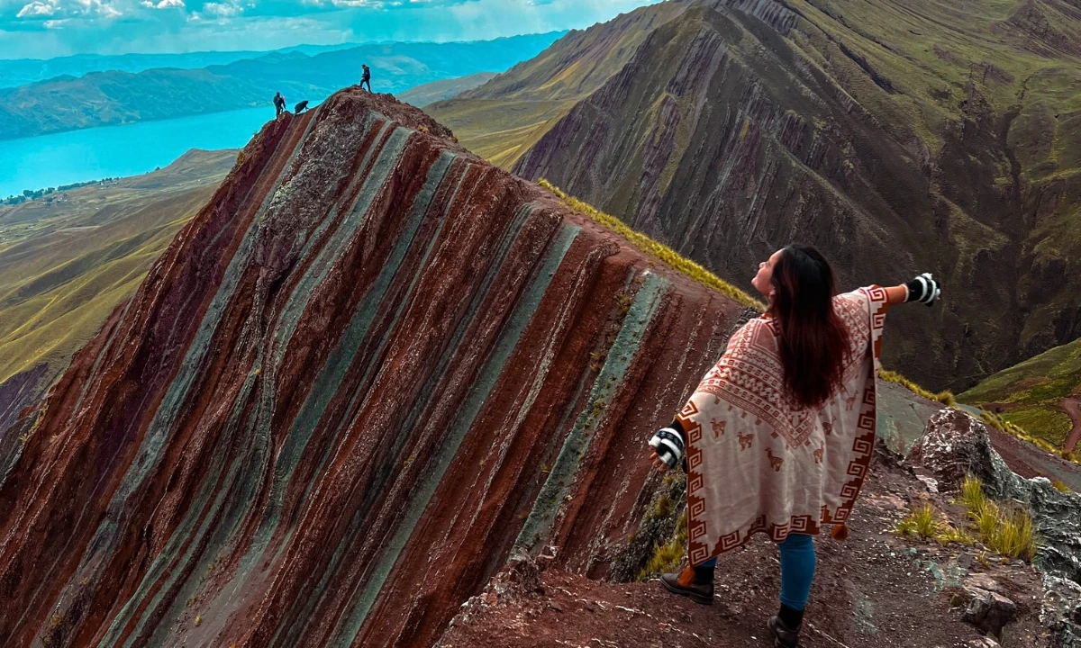 Trek to Rainbow Mountain
