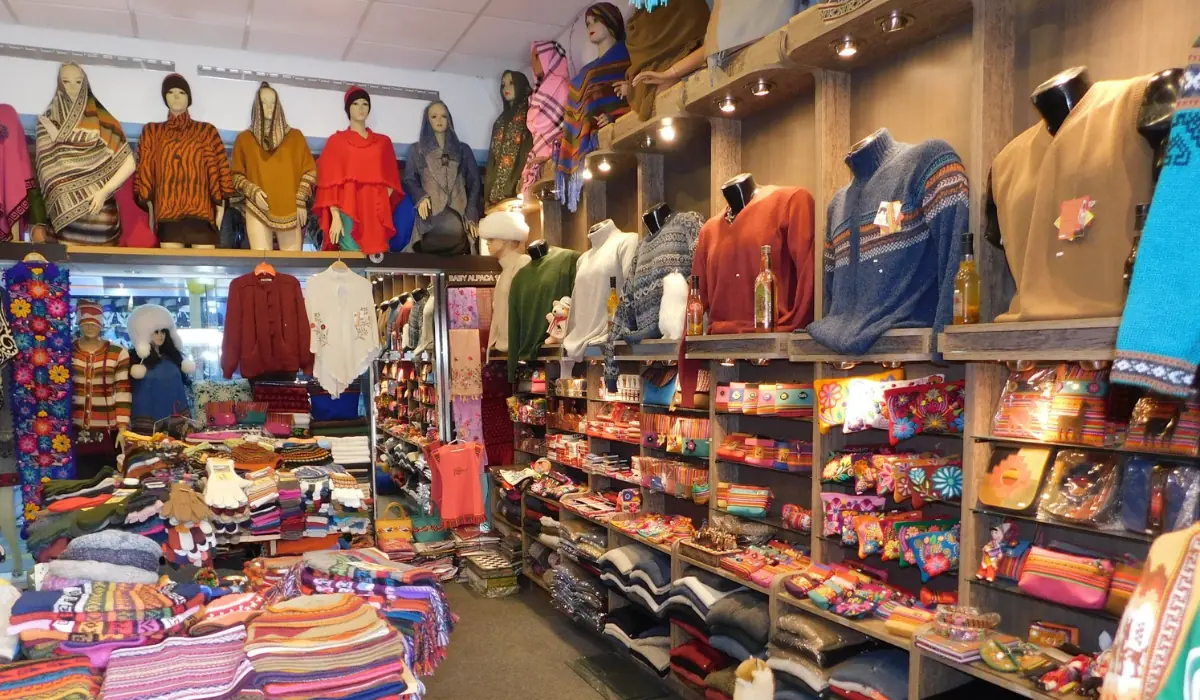 Handcrafted Textiles in Peru: Where to Buy Handwoven Fabrics cusco - Handcrafted textiles in Peru