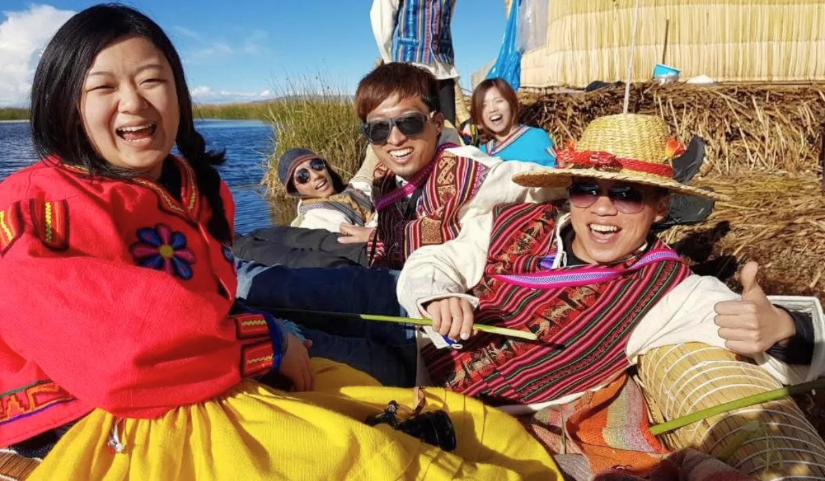 Handcrafted Textiles in Peru: Where to Buy Handwoven Fabrics